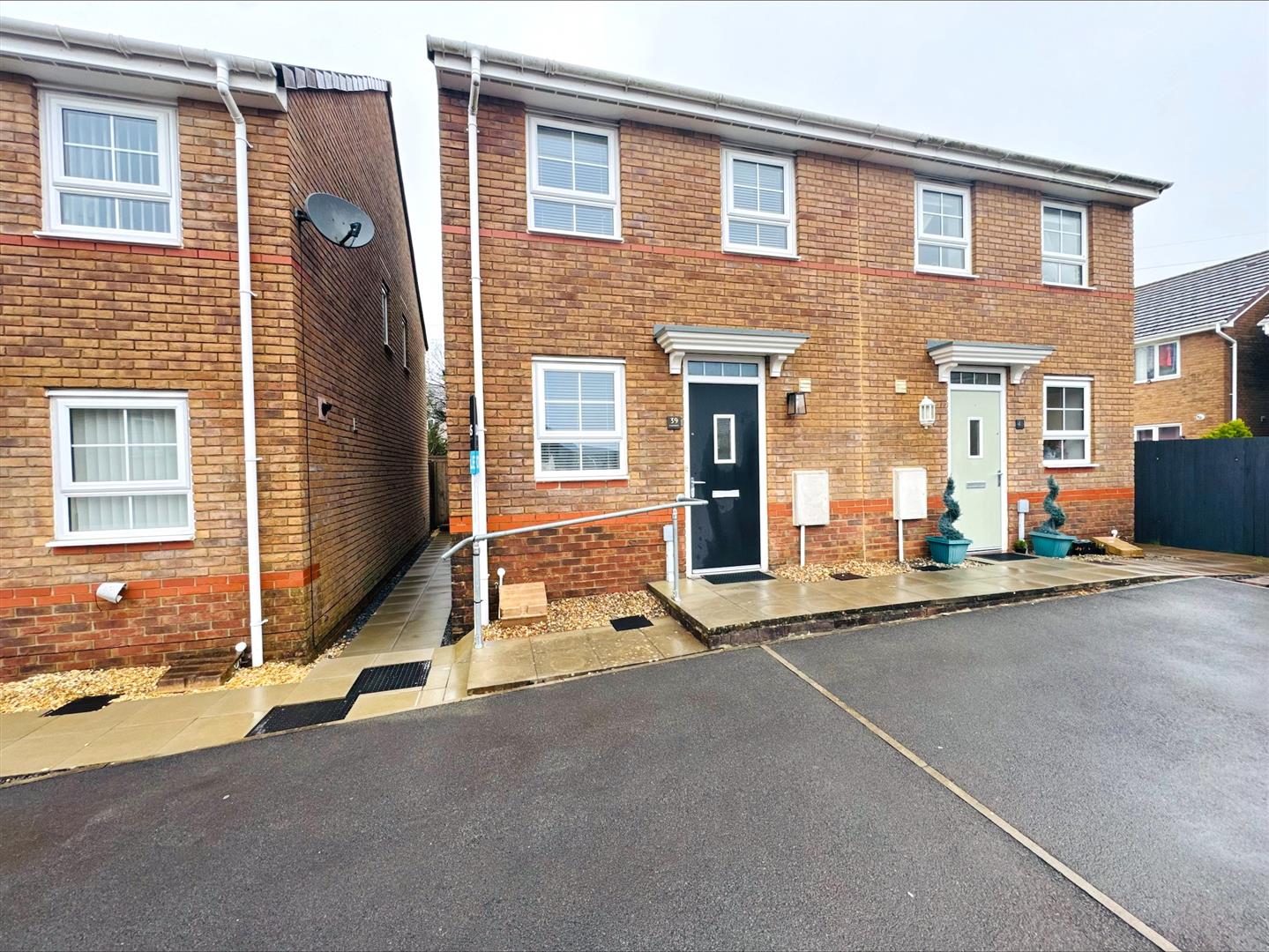 Bryn Uchaf, Bryn, Llanelli, SA14 9UJ